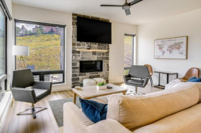 Mtn-View Slopeside Chalet in Granby Ranch!